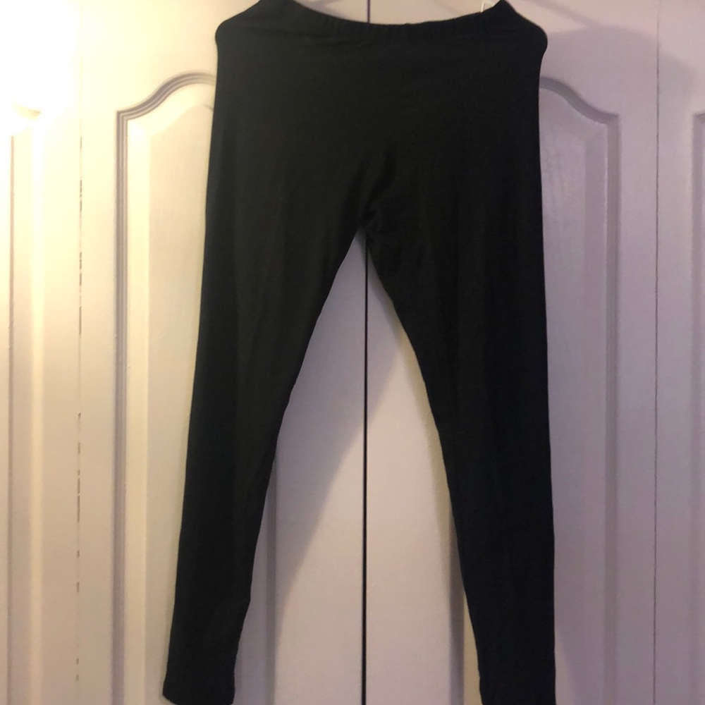 black leggings
